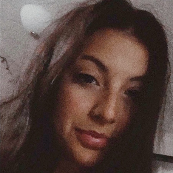 Meet your Posher, Natalie - Picture 1 of 1